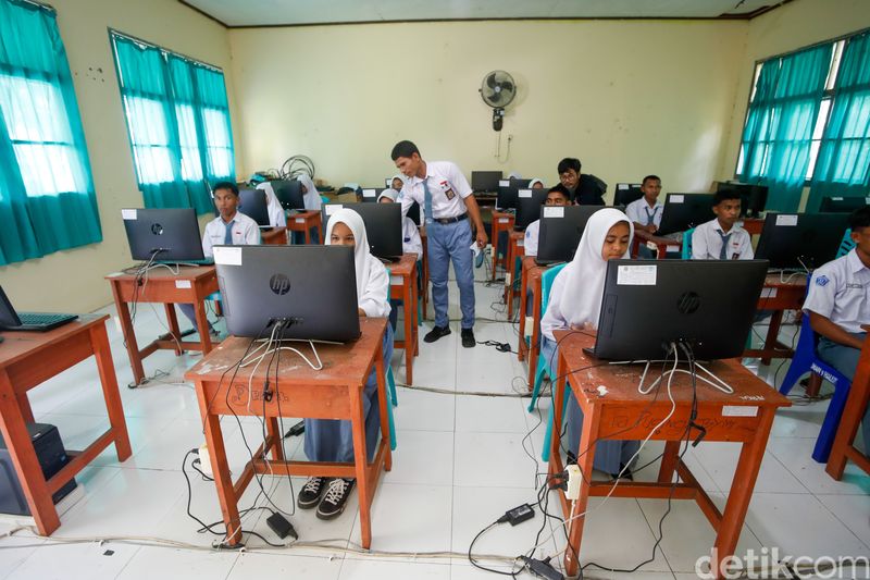 Anak SMA di Halut Bisa Melek Informasi Meski Tak Punya HP, Oh Ternyata…