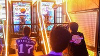 Setelah PIK, kemudian di Pluit Village seluas 3.000 meter persegi untuk melayani konsumen di area Muara Karang, Ancol, Kelapa Gading, Kemayoran dan sekitarnya.