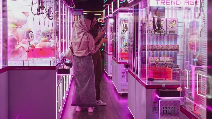 Permainan arcade populer dari Singapura, Cow Play Cow Moo buka cabang pertama di Indonesia. Ada sentuhan Raffi Ahmad di sini.