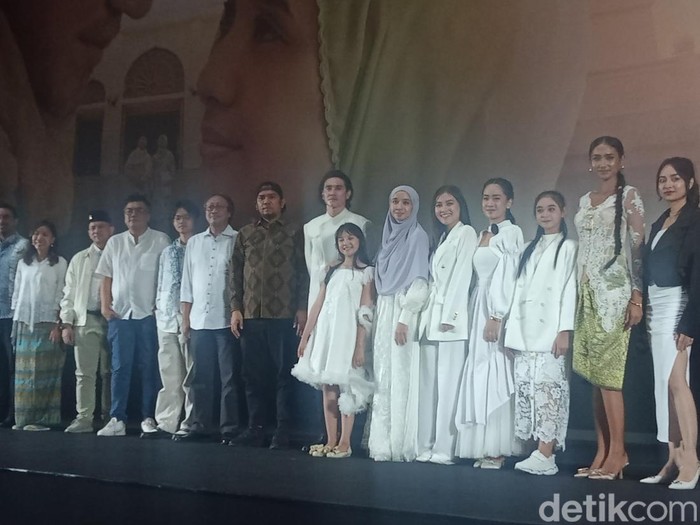 Para pemain film Buya Hamka