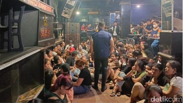 Dua diskotik di Kampung Baru Palembang dirazia polisi