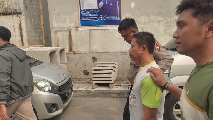 Juraga kos di Kota Mojokerto Sutomo saat ditangkap