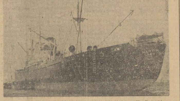 Kapal Martin Behrman saat bersandar di Pelabuhan Cirebon