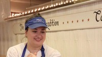 Begini proses pembuatan fudge di May’s Candy Shop. Penerusnya sekarang berterima kasih atas kontribusi ayahnya, William, yang telah menciptakan permen enak dan unik. Foto: onlyinyourstate.com