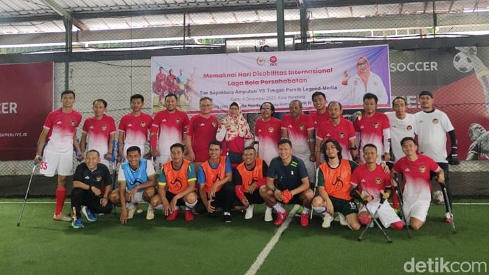 Laga persahabatan Timnas Amputasi Indonesia Vs Persib Legend