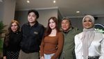 Ekspresi Bahagia Leon Dozan Usai Bebas dari Penjara