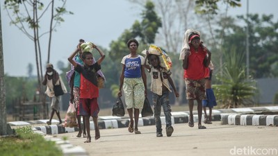 Melihat Aktivitas Warga Papua Nugini di Perbatasan Merauke