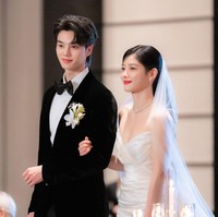 Seperti yang terlihat dalam episode terbaru drama Korea My Demon, Song Kang dan Kim Yoo Jung memulai pernikahan kontrak sebagai pasangan iblis dan manusia. Foto: dok. SBS