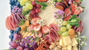 Kue Charcuterie Board homemade. Foto : Boredpanda