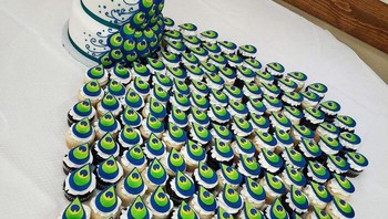 Kue burung merak yang cantik banget. Foto: Boredpanda