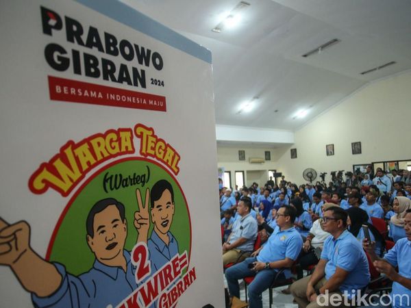 Potret Relawan Warteg Deklarasi Dukung Prabowo-Gibran
