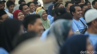 Selain itu, para relawan itu berharap adanya dukungan modal. Sebab, kata dia, Jika ada dukungan dari pemerintah, maka akan memperkuat posisi usaha warteg.