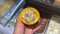 Puas menikmati hidangan yang mengenyangkan, tutup dengan es krim. Letasu juga terkenal karena es krimnya yang enak, karena mereka bekerjasama dengan Honest Spoon. Foto: detikFood/Yenny Mustika Sari