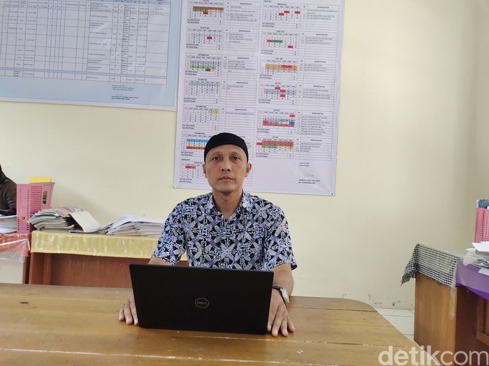 SMPN 9 Satap Bayah Desa Sawarna Timur Lebak Banten