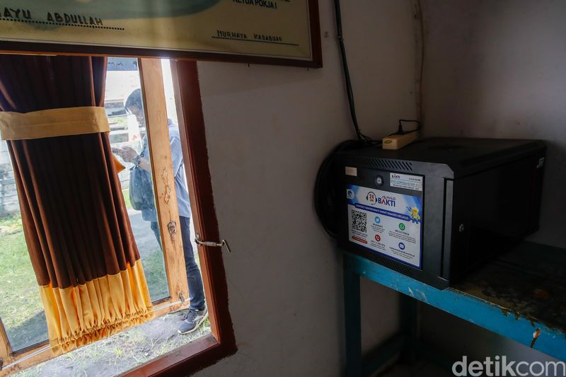 Tak Hanya Layanan Pemdes, WiFi di Desa Gorua Bantu Anak SD Kerjakan PR