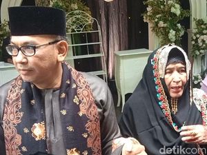 Tangis Umi Tatu Pecah Lihat Pernikahan Adiba Khanza dan Egy Maulana