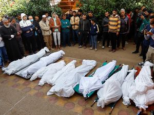 Lebih dari 18.000 Warga Palestina Tewas di Gaza Akibat Israel