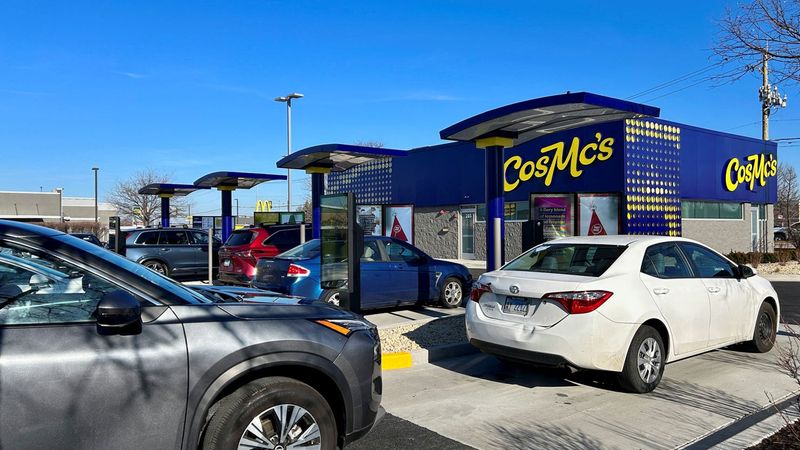 CosMc's, gerai restoran spin-off McDonald's