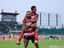 Madura United Samakan Skor 1-1 Atas Borneo FC Lewat Sundulan Dalberto