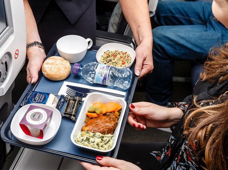 Dapur Maskapai Penerbangan Ini Produksi 4.500 Porsi Makanan Tiap Hari