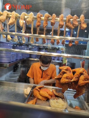 Duh! Minta Potongan Ayam Selain Dada, Pelanggan Ini Dibentak Penjual