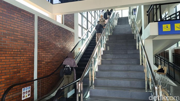 Eskalator Skybridge Bojonggede. (Rizky/detikcom)