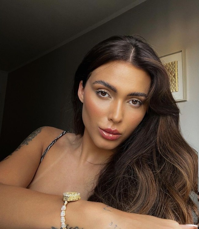 Wanita itu mengklaim Messi melihat dan memberi like pada Insta Story-nya lima hari lalu. Hubungan mereka disebut berawal ketika Fernanda sering berinteraksi dengan postingannya di Instagram. Foto: Instagram Fernanda Campas