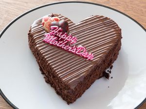 9 Contoh Hadiah Hari Ibu Buatan Sendiri, Pasti Berkesan!