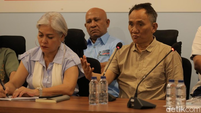 Jelang Debat, TKN Prabowo-Gibran Kumpulkan Aktivis 98 Jelang Debat, TKN Prabowo-Gibran Kumpulkan Aktivis 98