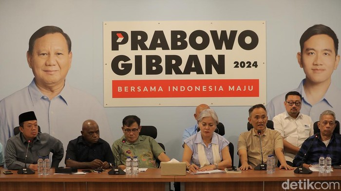 Jelang Debat, TKN Prabowo-Gibran Kumpulkan Aktivis 98 Jelang Debat, TKN Prabowo-Gibran Kumpulkan Aktivis 98