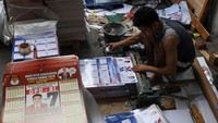 Sejumlah pelaku industri percetakan menyebutkan produksi kalender pada Desember 2023 naik antara 100 persen hingga 300 persen dibandingkan produksi periode sama tahun lalu.