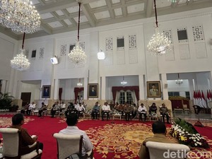 Di Sidang Kabinet Paripurna, Jokowi Minta Realisasi Anggaran Tak Meleset