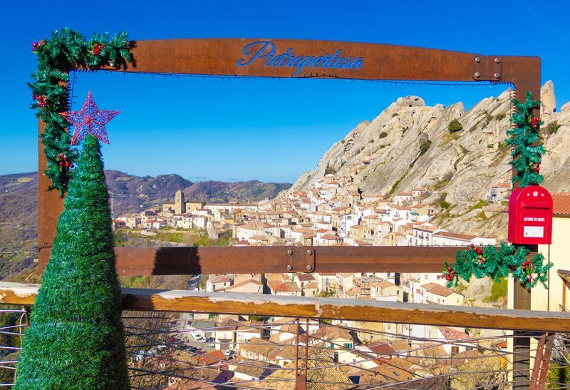 Kota Pietrapertosa di Italia