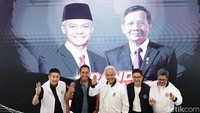 Peresmian itu dihadiri oleh Ganjar Pranowo bersama Ketua Tim Pemenangan Nasional Ganjar Mahfud Arsyad Rasyid dan Wakil Ketua Tim Pemenangan Nasional Andika Perkasa. 