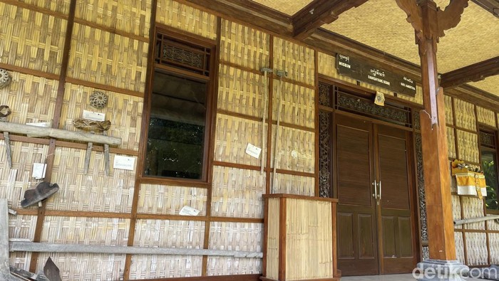 Museum Sanghyang Dedari di Desa Adat Geriana Kauh, Karangasem, Bali