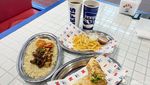 Ada Iskender Kebab dan Kebab Wrap Turki yang Gurih di Resto Kekinian Ini