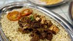 Ada Iskender Kebab dan Kebab Wrap Turki yang Gurih di Resto Kekinian Ini