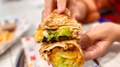 Ada Iskender Kebab dan Kebab Wrap Turki yang Gurih di Resto Kekinian Ini