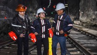 Selain mengunjungi tambang terbuka Grasberg, rombongan DPR dan Kementerian ESDM mengunjungi pabrik pengolahan, tambang bawah tanah, yang merupakan tambang bawah tanah terbesar di dunia.