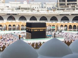 Doa Umrah Mabrur, Dilakukan Ketika Melakukan Thawaf Mengelilingi Kabah