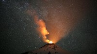 Gunung Villarrica yang memiliki tinggi 2.847 mdpl ini adalah salah satu gunung berapi paling aktif di Amerika Selatan.  