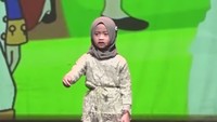 Pada bulan Juli dan September 2023, diumumkan 45 penerima bantuan fasilitas komunitas, 5 komunitas untuk kategori penghargaan, dan 29 orang untuk penghargaan perorangan. Foto: dok. Bandan Bahasa