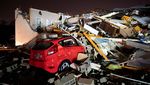 Potret Mobil-mobil di Tennessee AS Rusak Disapu Tornado