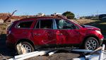 Potret Mobil-mobil di Tennessee AS Rusak Disapu Tornado