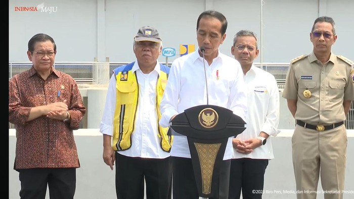 Presiden Jokowi Meresmikan Stasiun Pompa Ancol Sentiong
