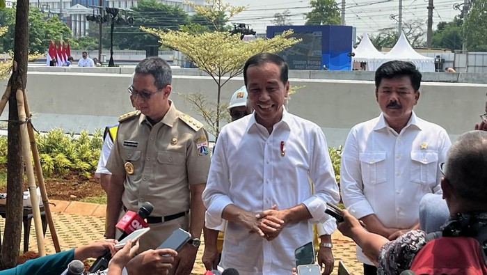 Presiden Jokowi (tengah)-(Eva/detikcom)