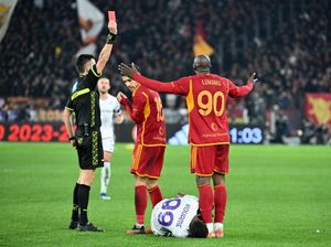 Roller Coaster Lukaku: Bikin Gol Cepat, lalu Lakukan Tekel Horor