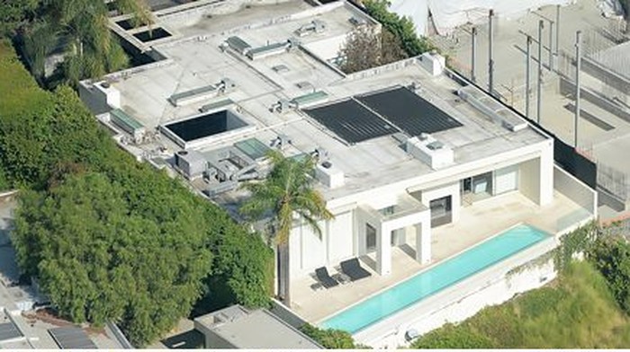Rumah Keanu Reeves/Mighty Scoops