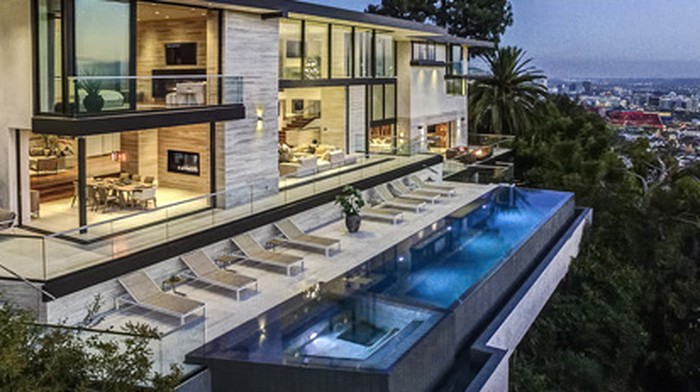 Rumah Keanu Reeves/Star Index