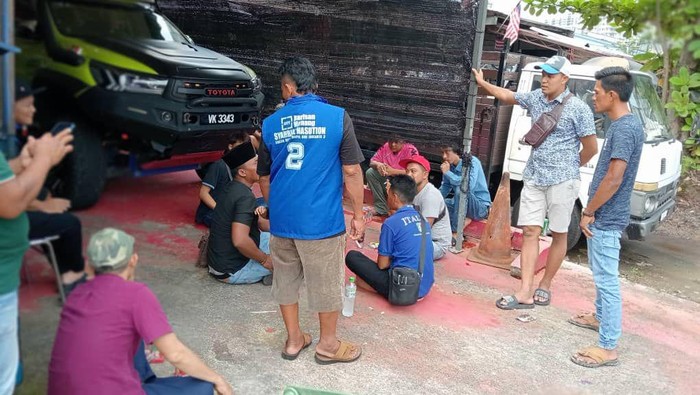 Seorang pekerja migran Indonesia (PMI) bernama Asmaki meninggal dunia di Malaysia.